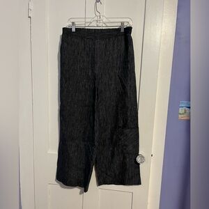 NWOT habitat black wide crop pants with tiny white stripes